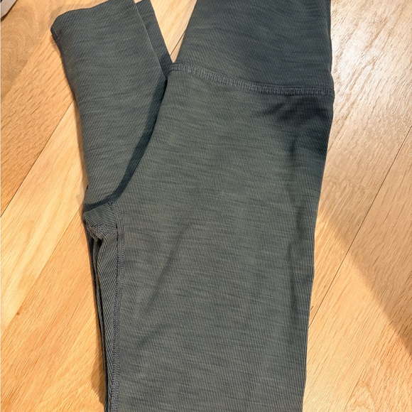 Beyond Yoga Pants - Beyond Yoga Ribbed High-Waist Leggings — Size Small — Gray
